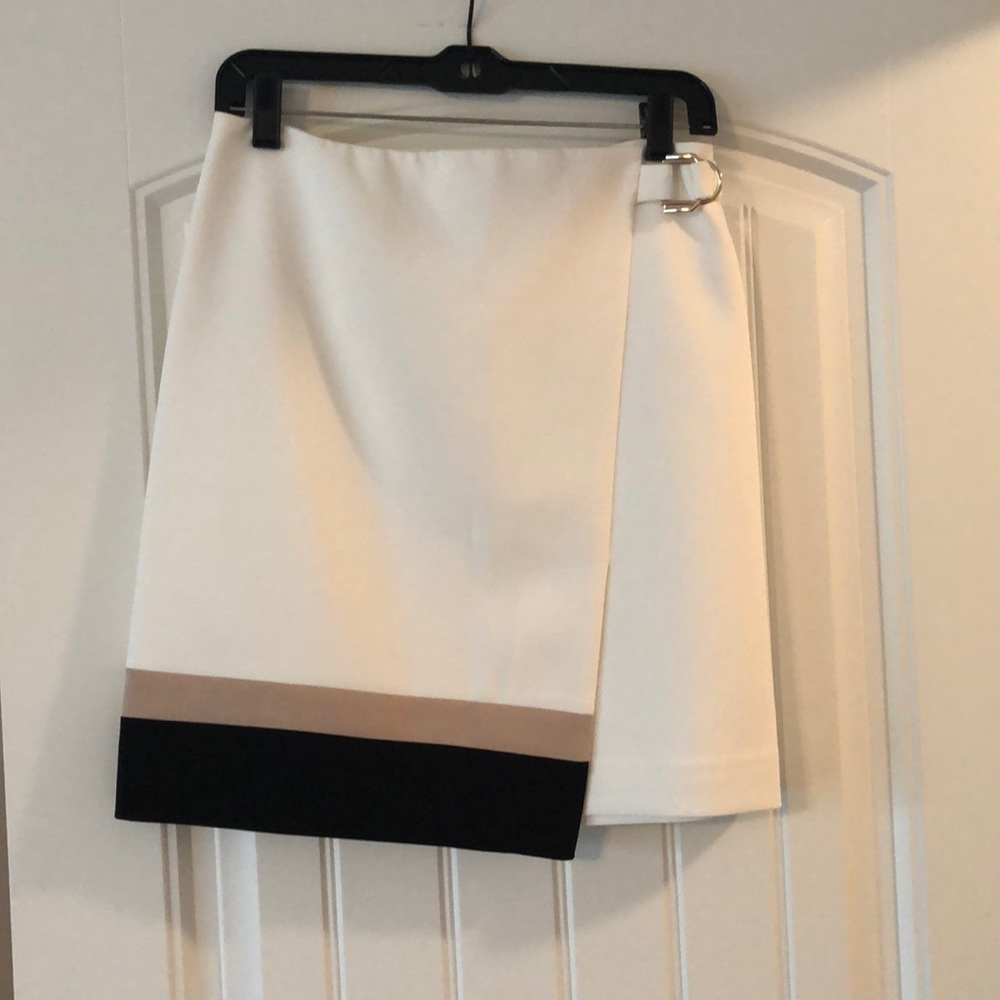 White House Black Market Skirt
